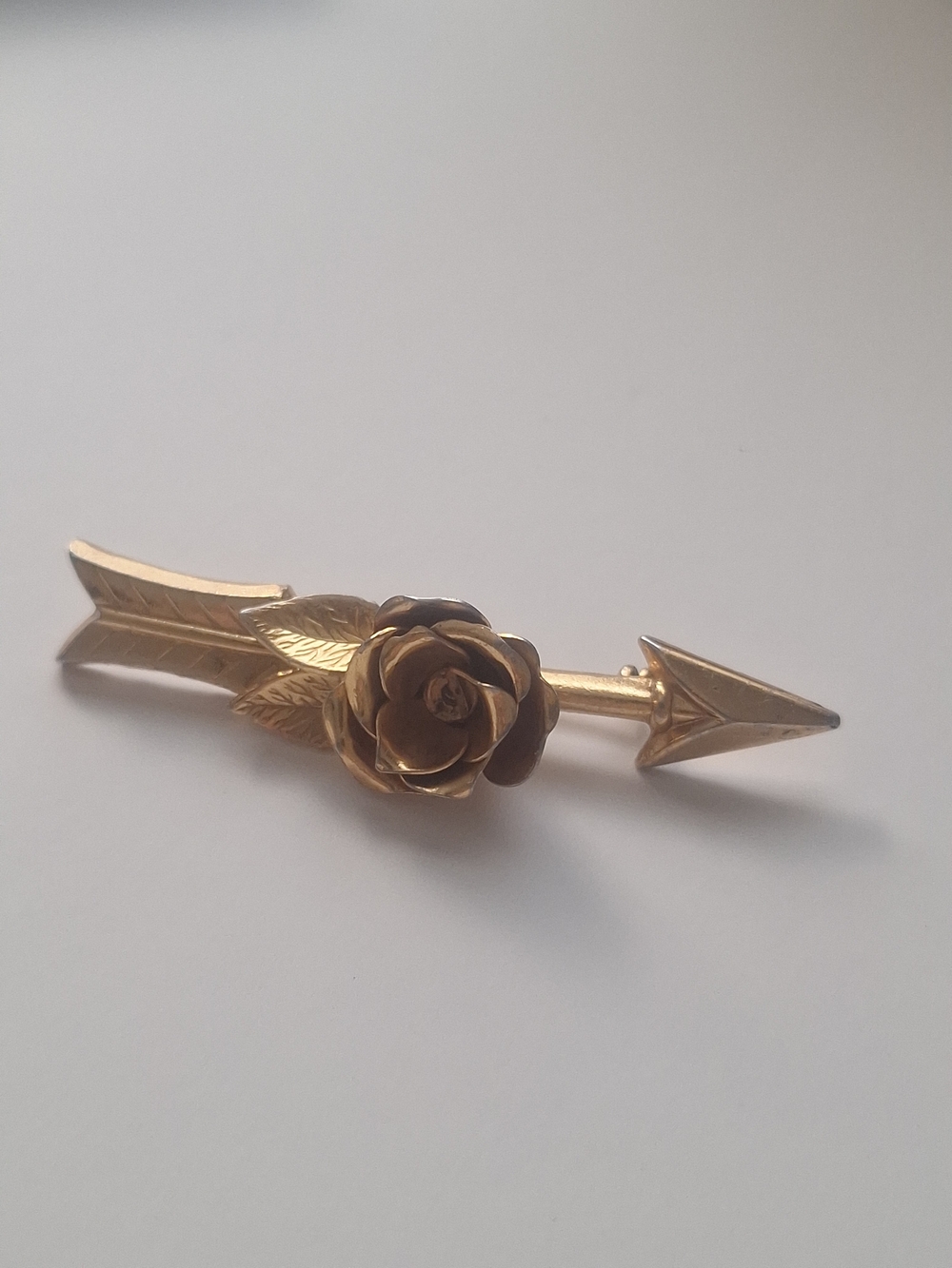 Coro Gold Rose Arrow Brooch